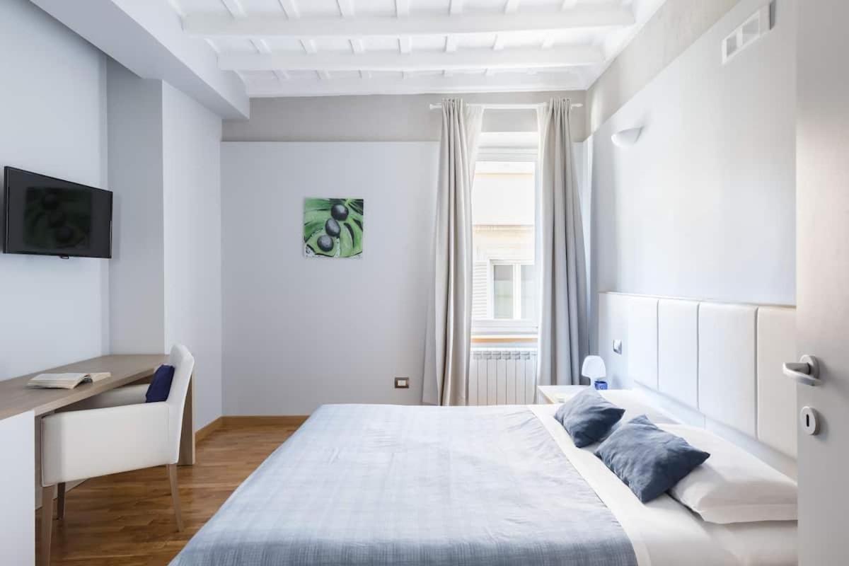 Spanish Steps House Vittoria Рим Екстериор снимка