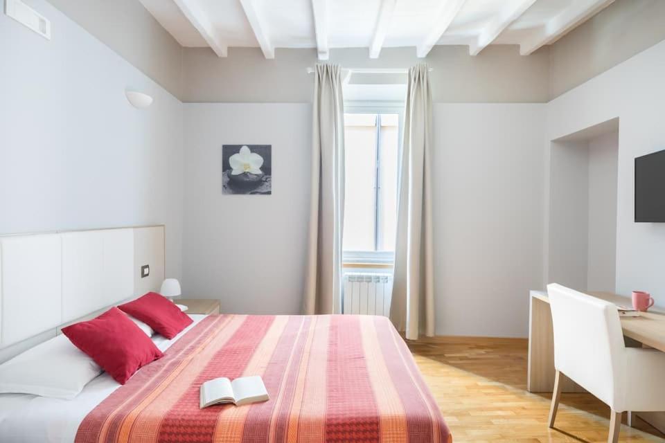 Spanish Steps House Vittoria Рим Екстериор снимка
