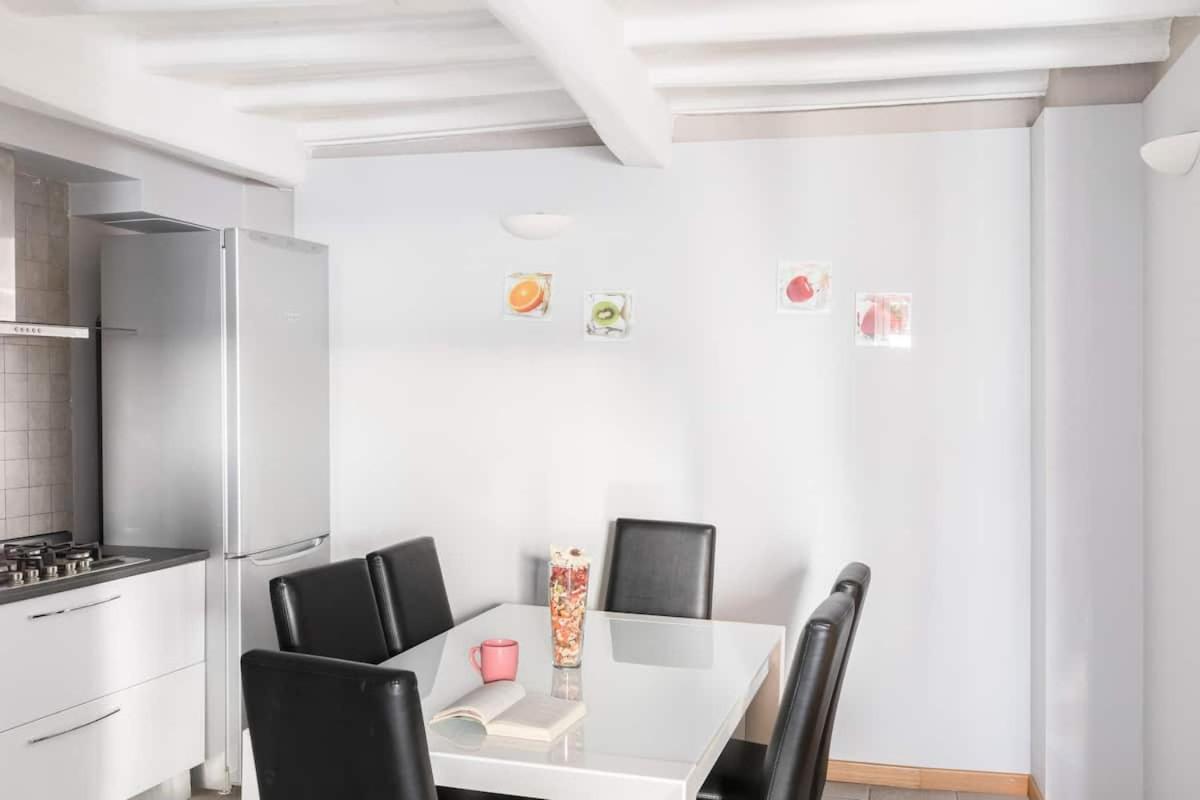 Spanish Steps House Vittoria Рим Екстериор снимка