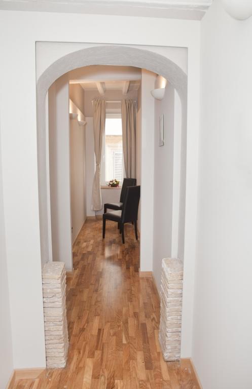 Spanish Steps House Vittoria Рим Стая снимка